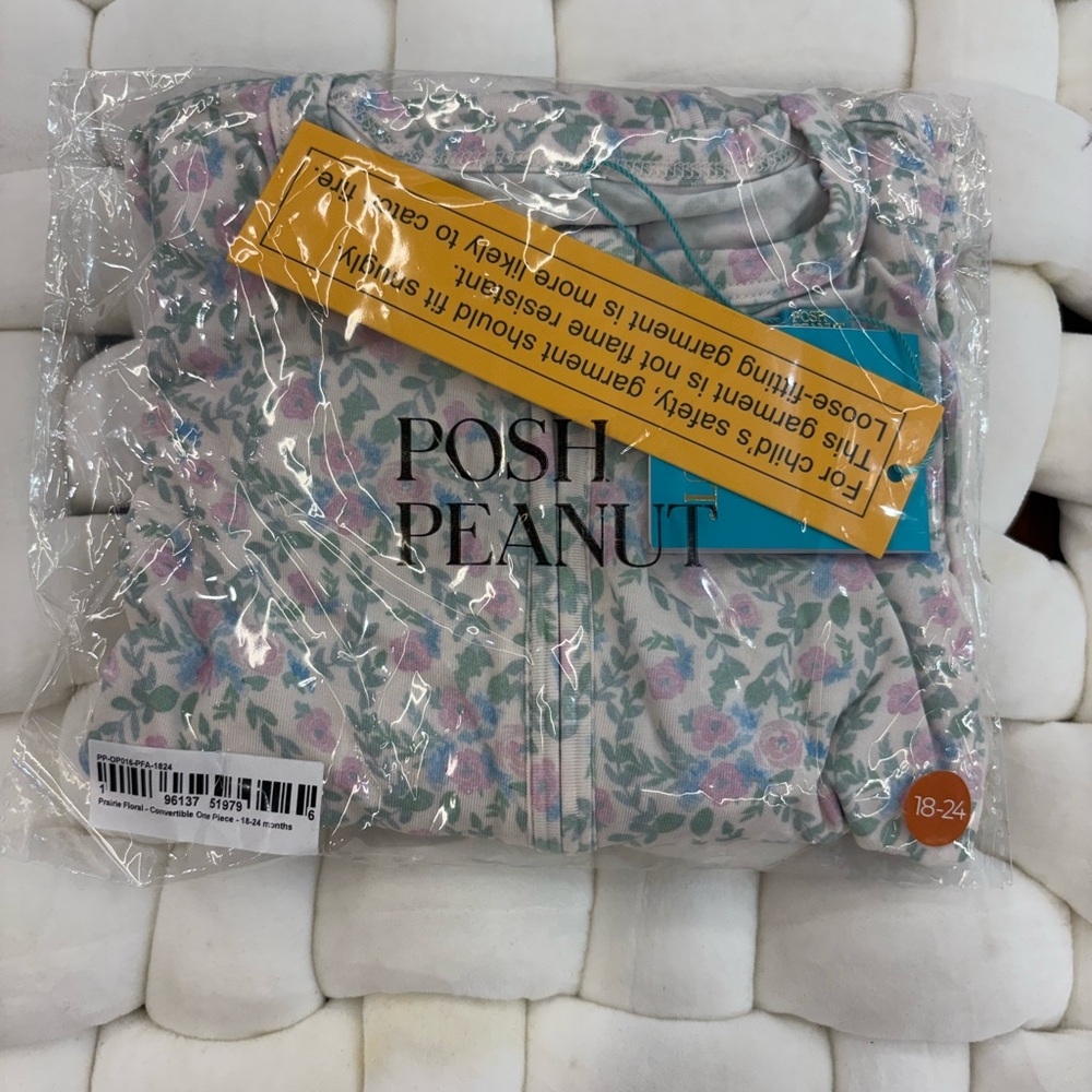 Posh Peanut Bamboo Floral Footie - Picture 2 of 2